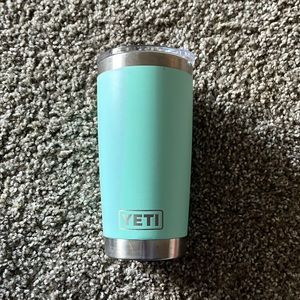 Teal Yeti